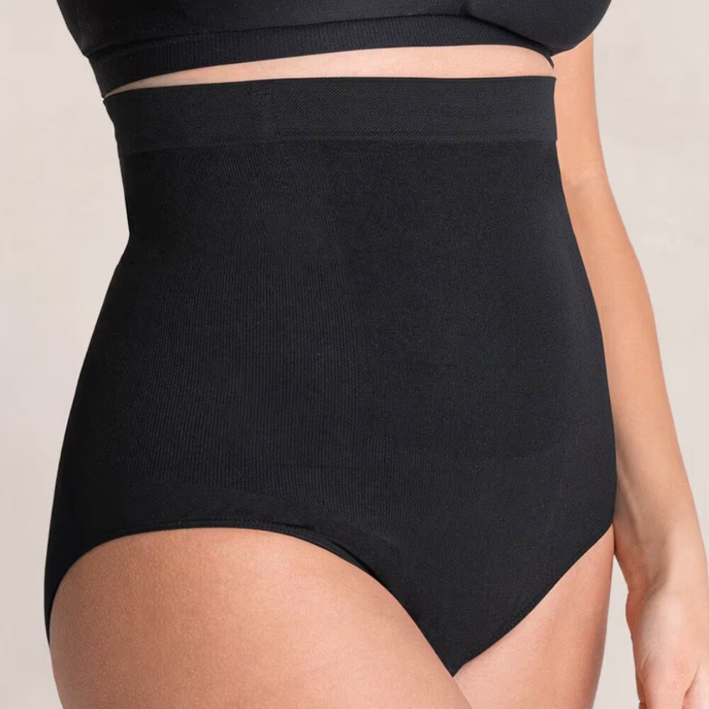 High-Waisted Shaper Panty